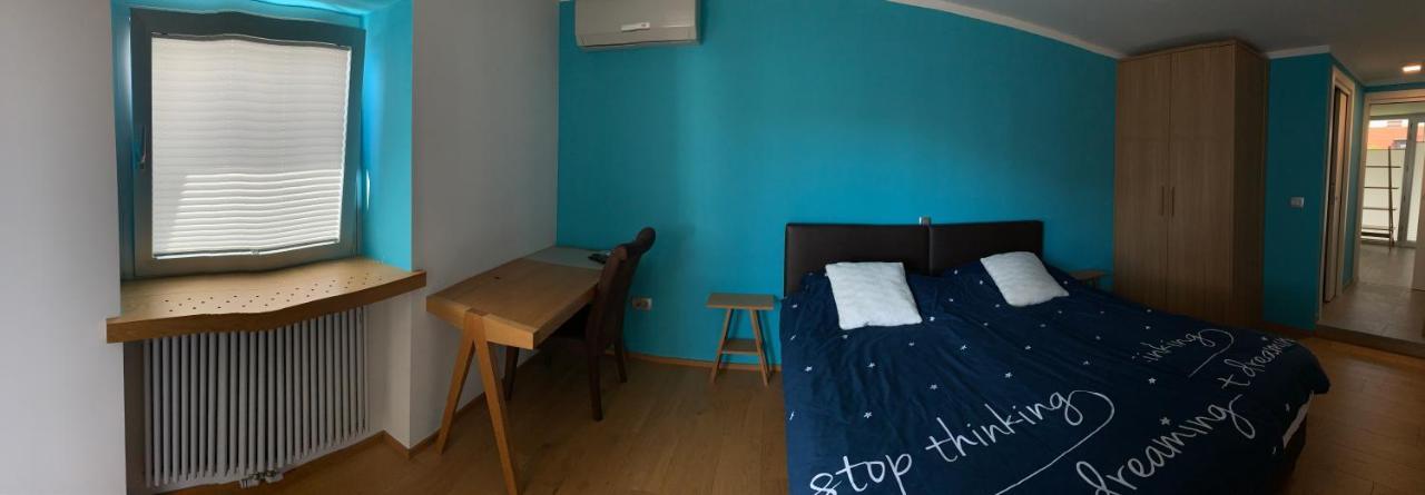 Mr And Mrs Bright 5 Apartment Ljubljana Bagian luar foto