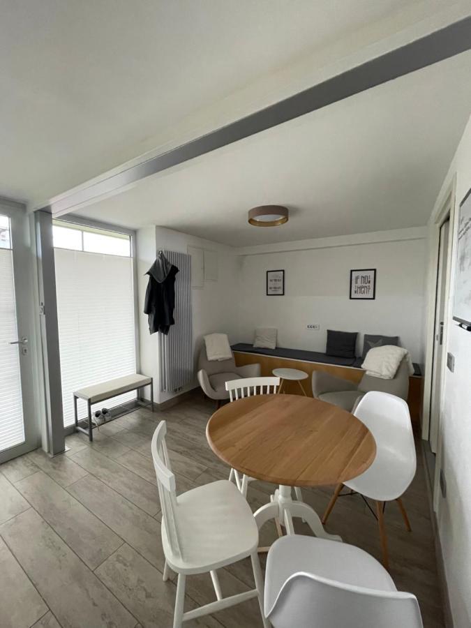 Mr And Mrs Bright 5 Apartment Ljubljana Bagian luar foto